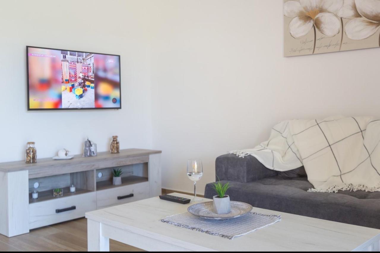 Aqualux Apartments 维尔蒂尼克 外观 照片