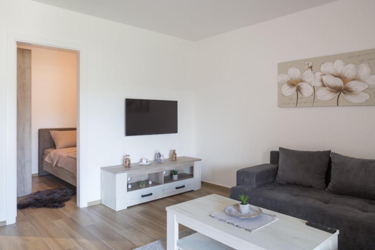 Aqualux Apartments 维尔蒂尼克 外观 照片